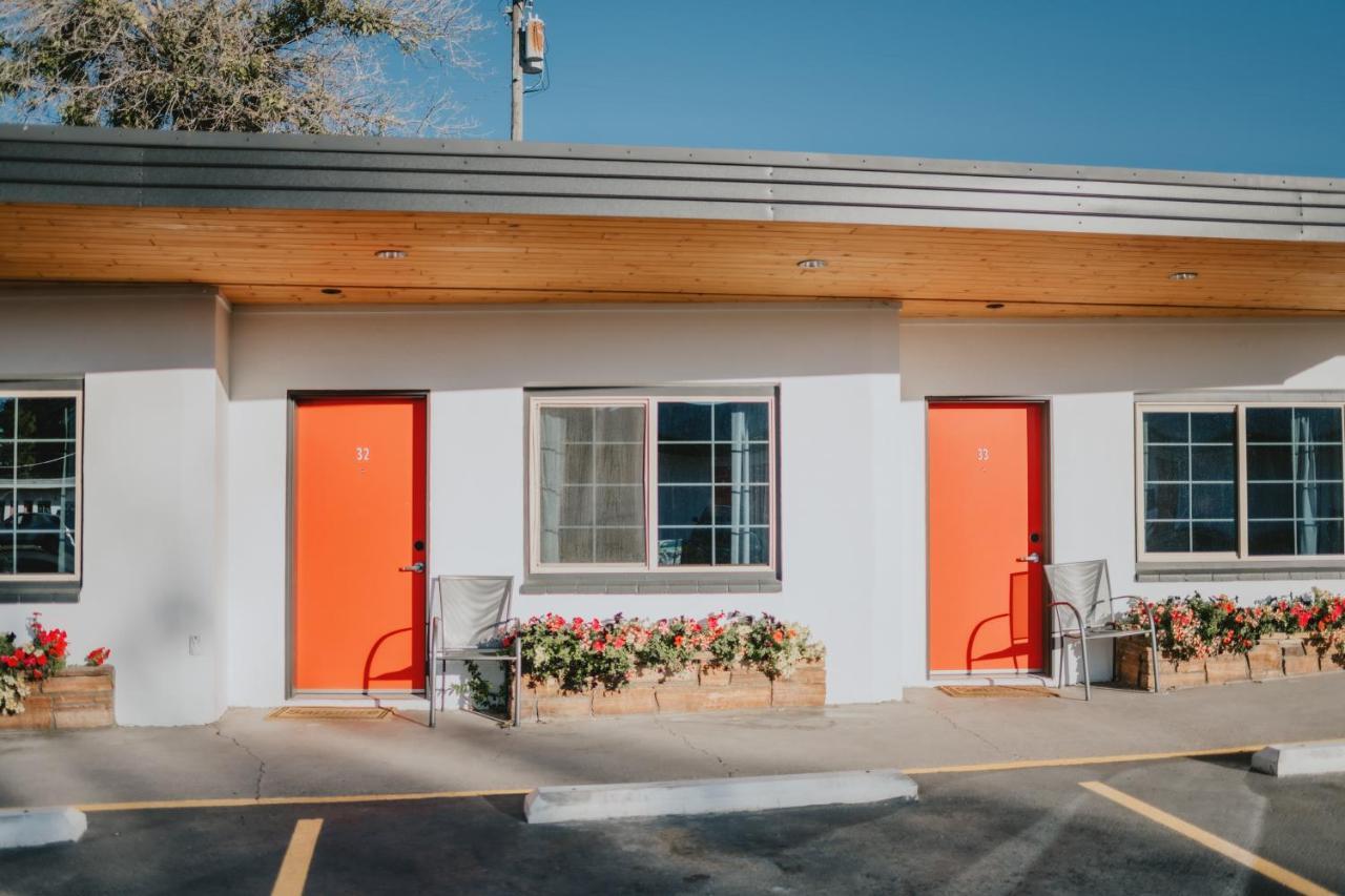 Sapphire Motel Midtown Bozeman Exterior photo